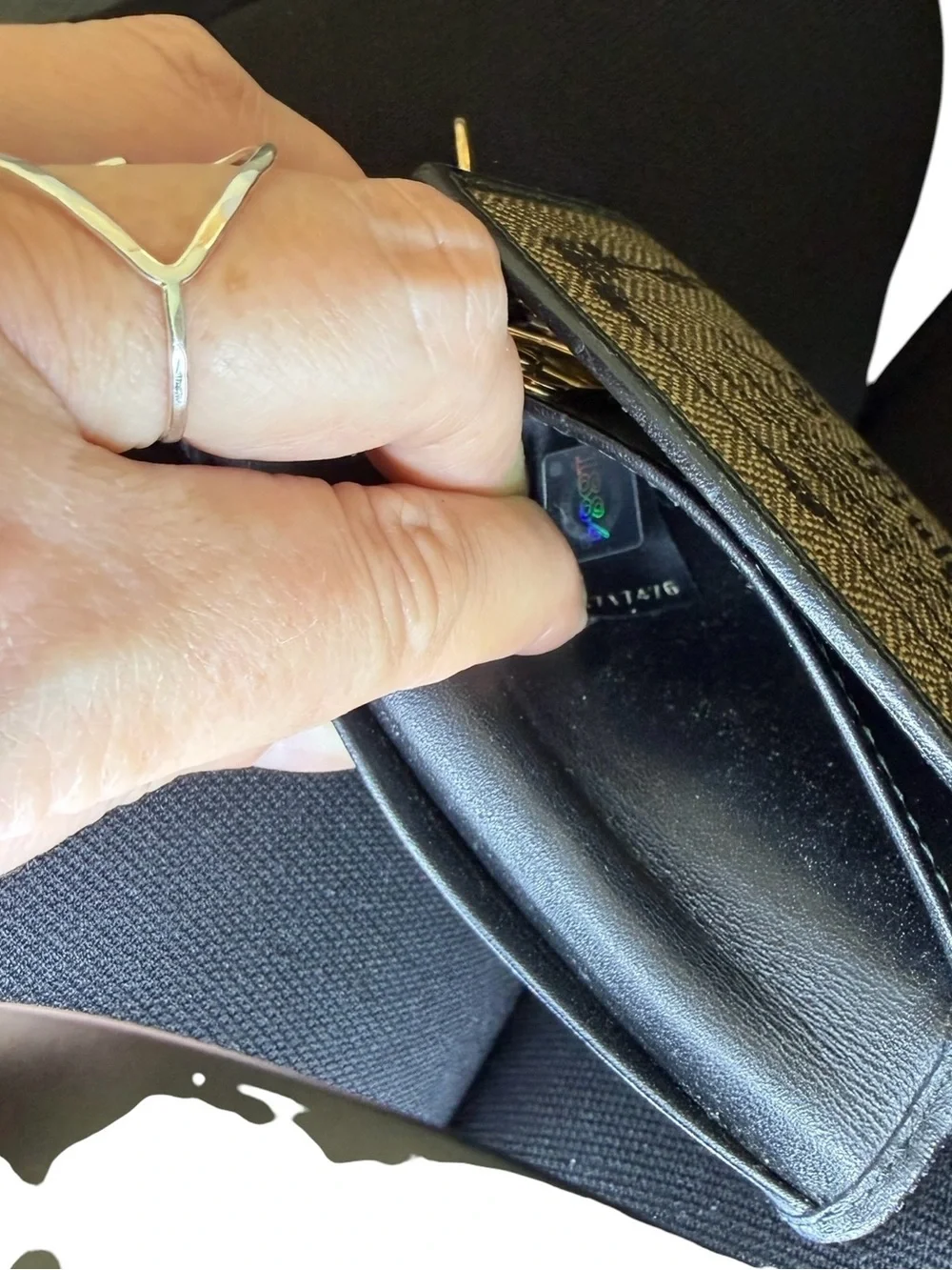 BVLGARI signature bulgari